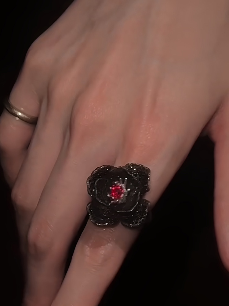 Antique Dark Floral Red Centra - Women'S Victorian Accessories recension och pris