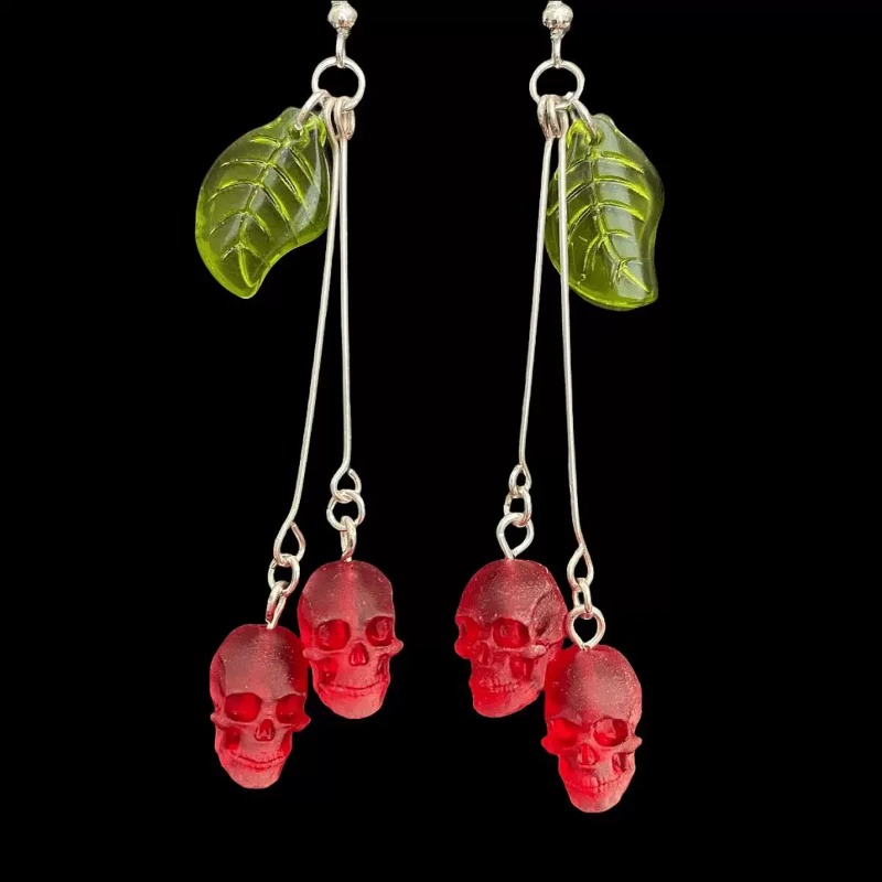 Gothic Skull Cherry Earrings f - Women'S Vampire Accessories recension och pris