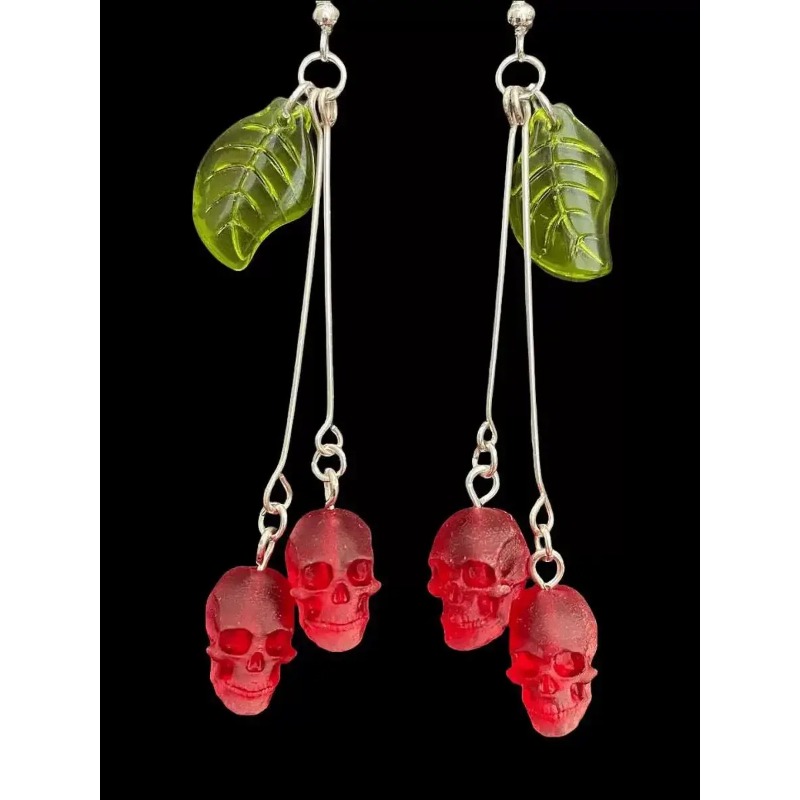 Gothic Skull Cherry Earrings f - Women'S Vampire Accessories recension och pris