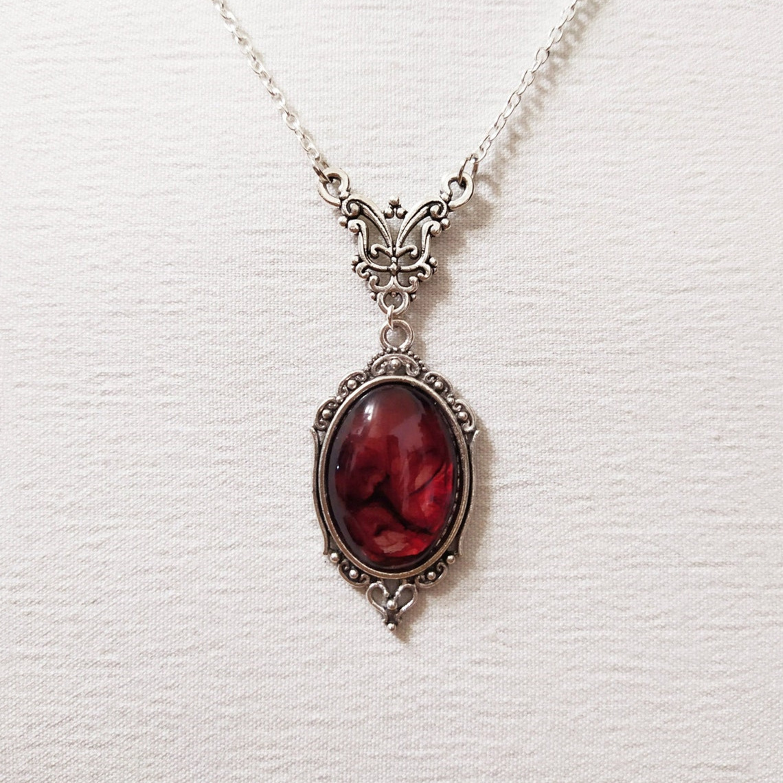Vintage Gothic Blood Red Quart - Women'S Vampire Accessories recension och pris